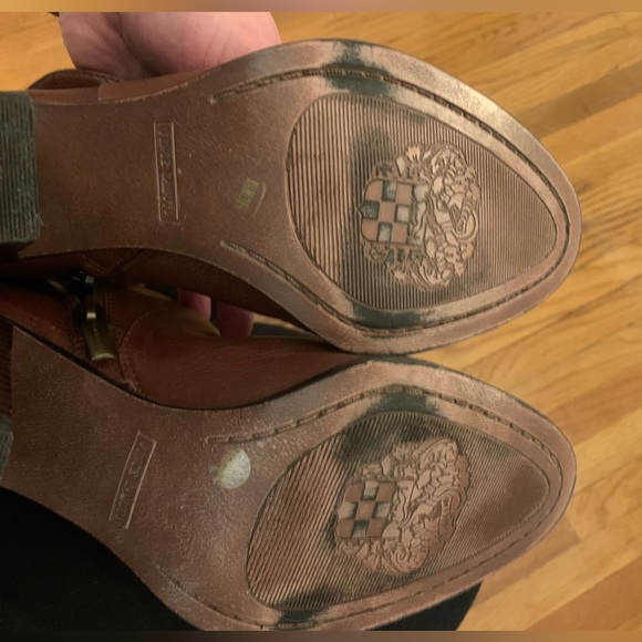 Vince Camuto Booties size 8.5 - Picture 5 of 5